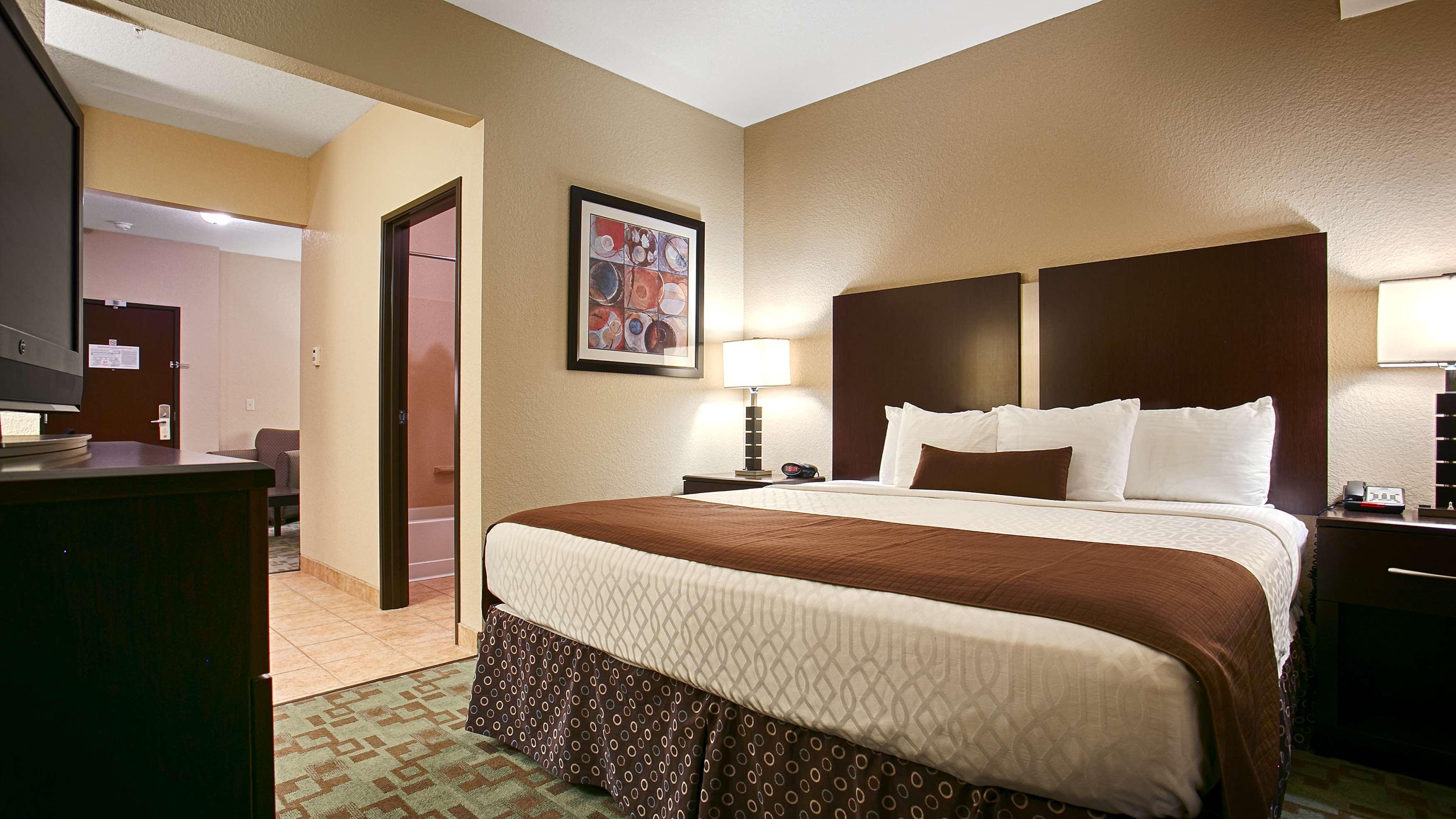 Best Western Plus Eastgate Inn & Suites Вічіта Екстер'єр фото