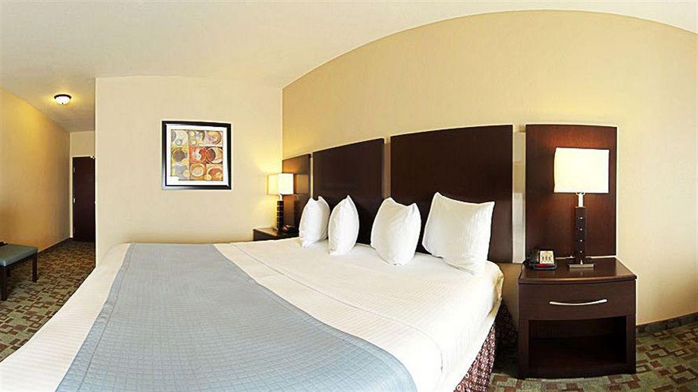 Best Western Plus Eastgate Inn & Suites Вічіта Екстер'єр фото