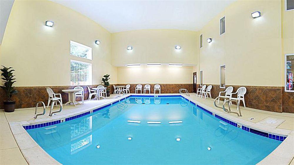 Best Western Plus Eastgate Inn & Suites Вічіта Екстер'єр фото